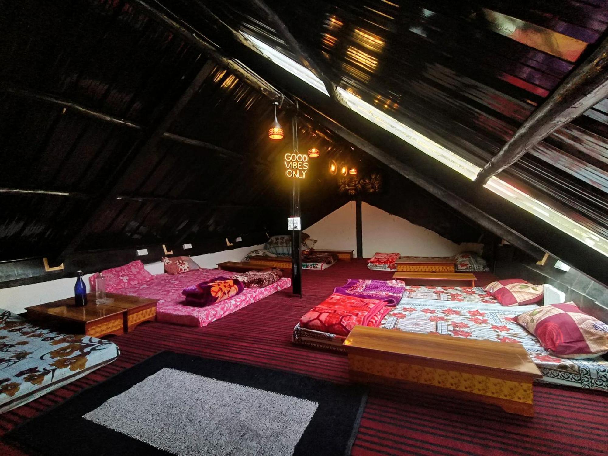 Albergue Stoner'S Delight Kulu Exterior foto